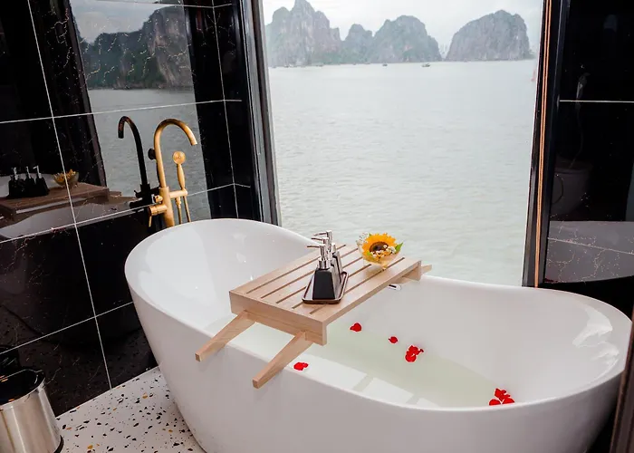 Lan Ha Boutique Coral Cruise Hạ Long